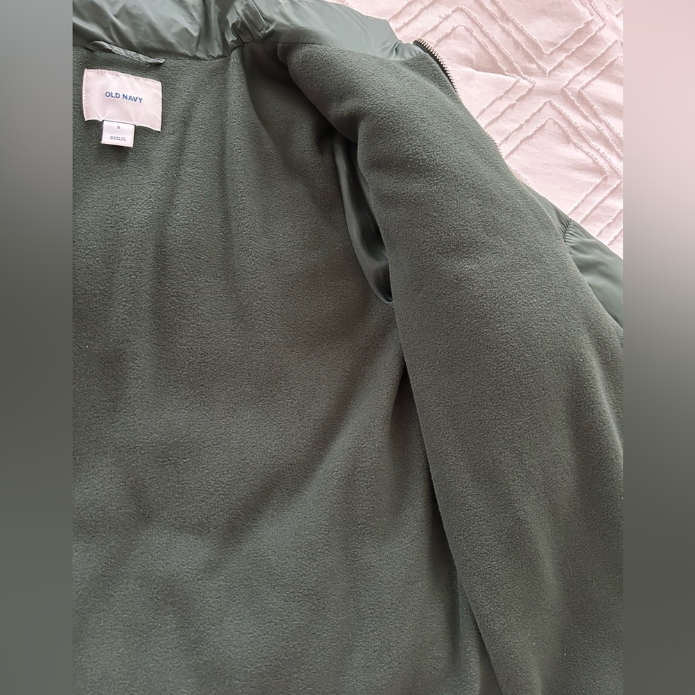 Puffer Jacket - Picture 3 of 4